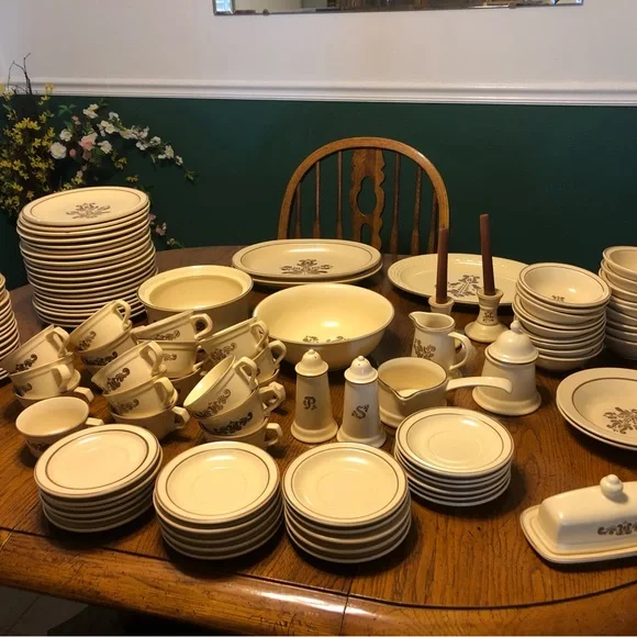 Village Vintage Cream